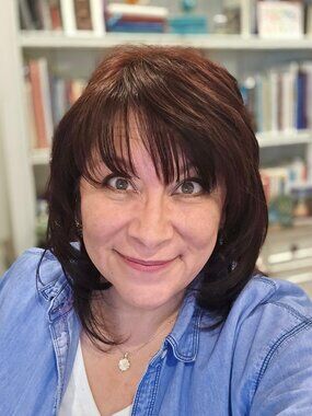 Meet your Posher, Angela